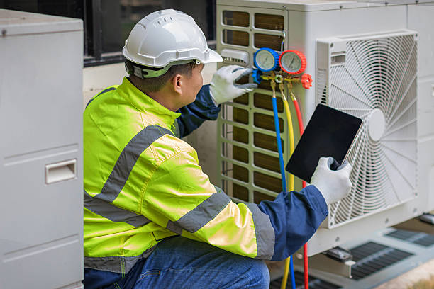 Professional Hvac technician working in New Ulm, TX